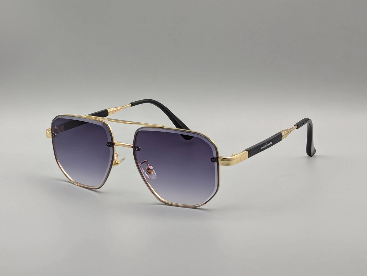 Elegant Gold Frame Sunglasses with Purple Gradient Lenses